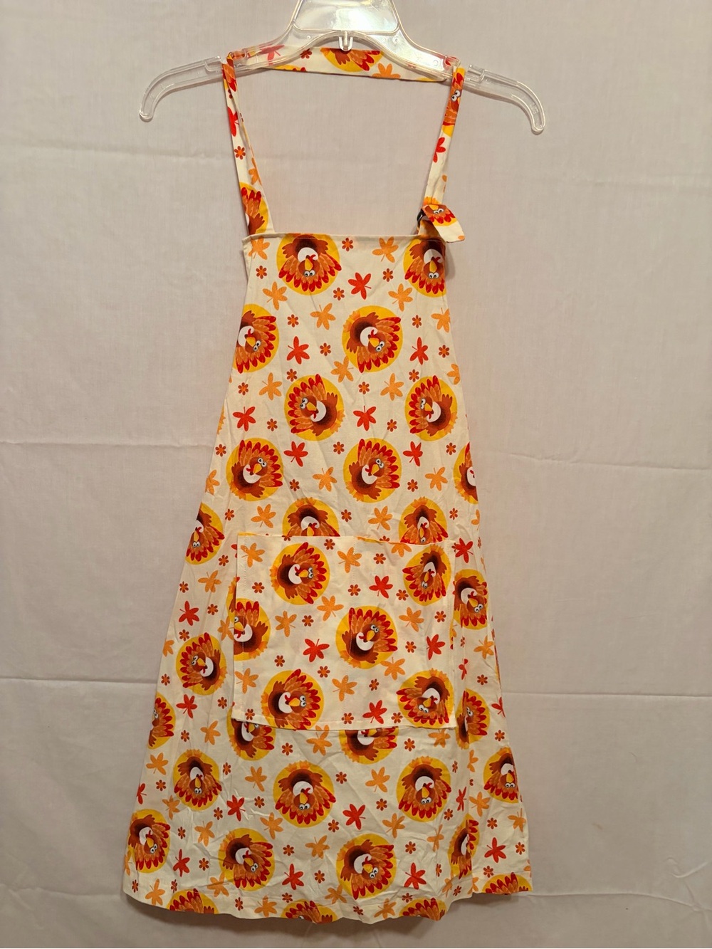 Thanksgiving-themed apron turkey and fall leaf pattern & front pocket